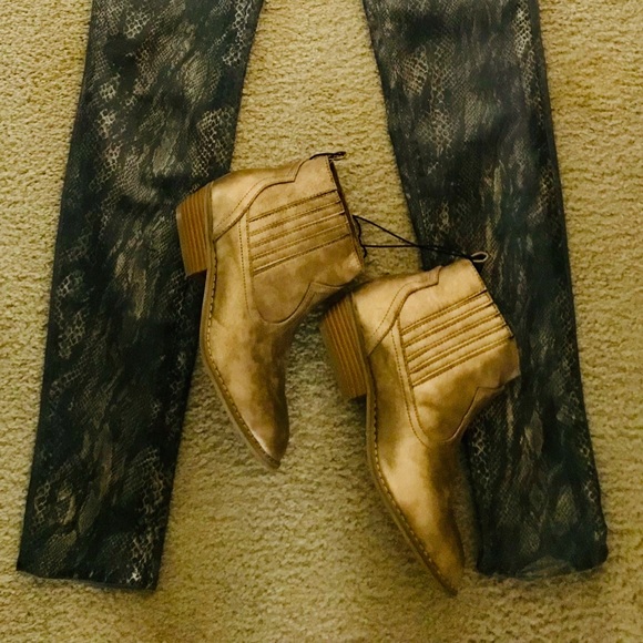 UNIVERSAL THREAD Gold Festival BOOTIES Size 7 - Picture 6 of 8